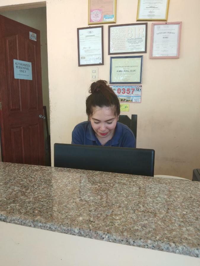 Reddoorz Premium @ Napaling Point Tangnan Otel Dış mekan fotoğraf